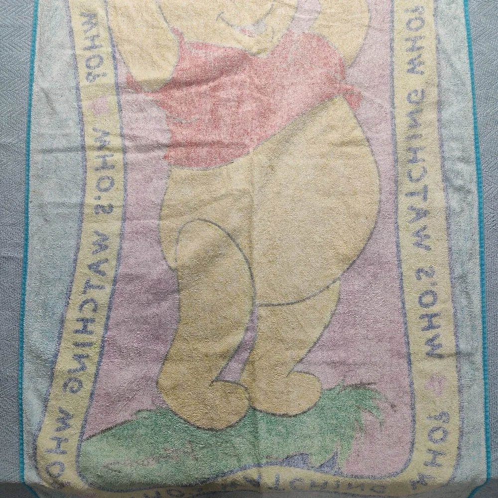 Winnie the Pooh Disney beach towel Who's Watching Who? 100% cotton FLAWS
